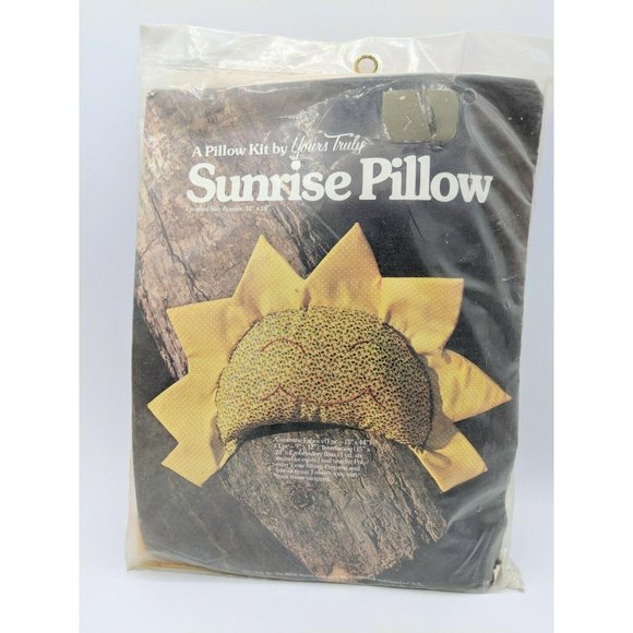 Embroidery & Sewing Pillow Kit VTG 1978 Sunrise - Picture 5 of 5